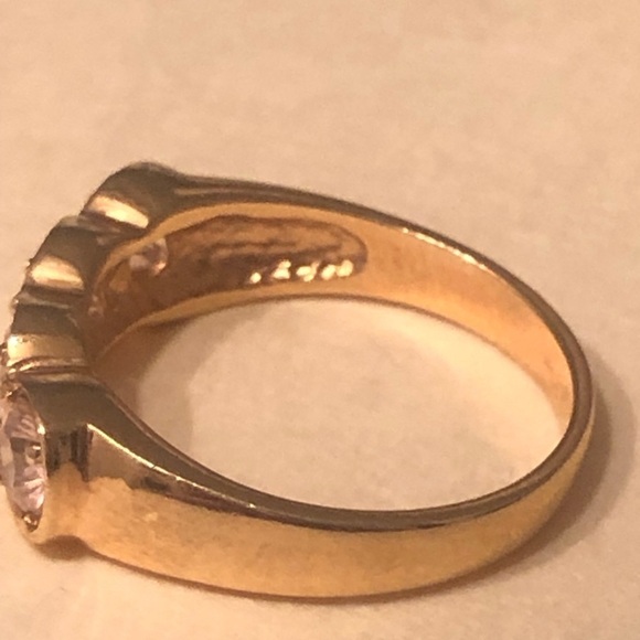 Pink Diamond Ring - Picture 5 of 11